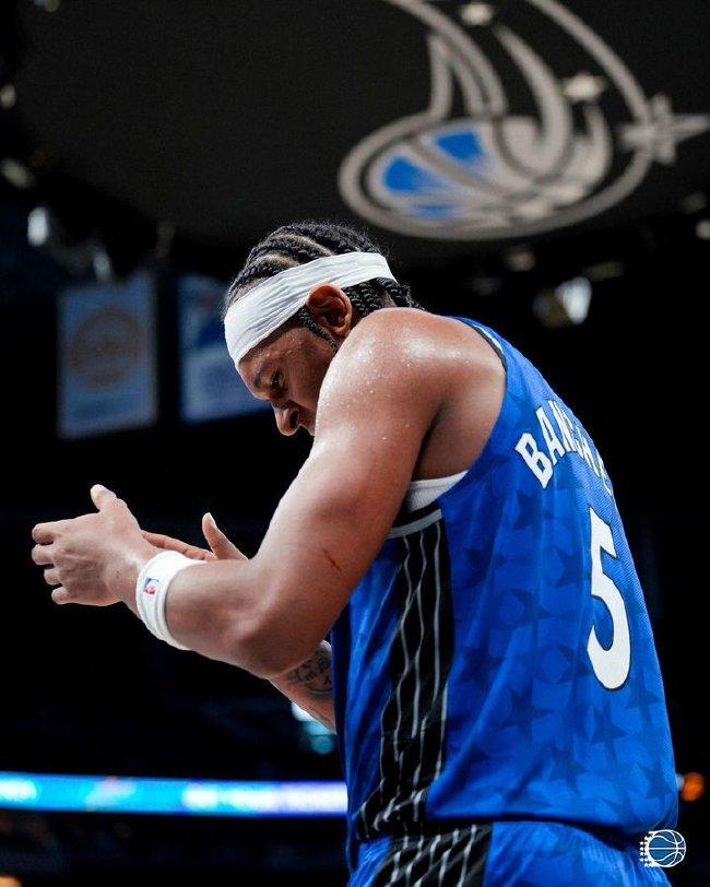  班切罗准绝杀魔术险胜活塞  